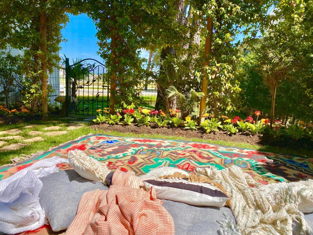 Beach Garden Paradise Durrës Eksteriør billede