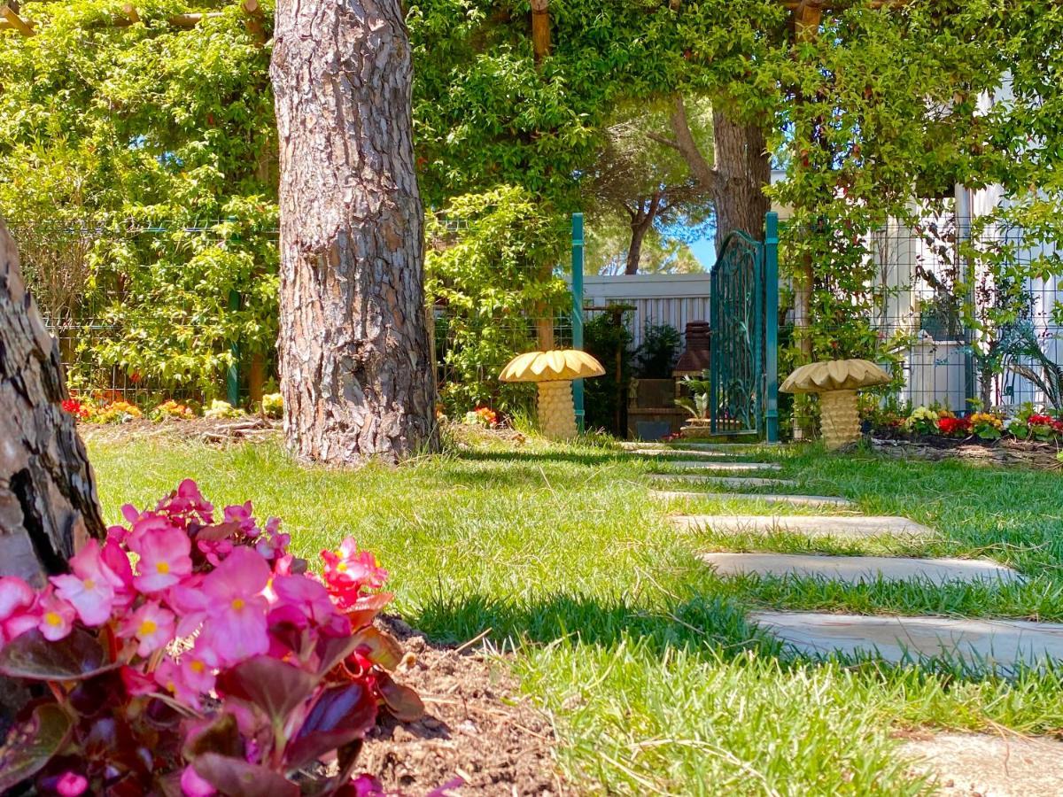 Beach Garden Paradise Durrës Eksteriør billede